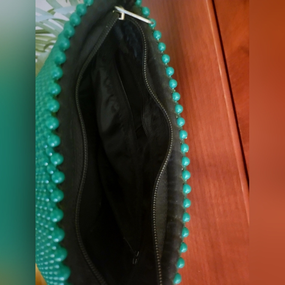 Beaded Handbag - Picture 3 of 6